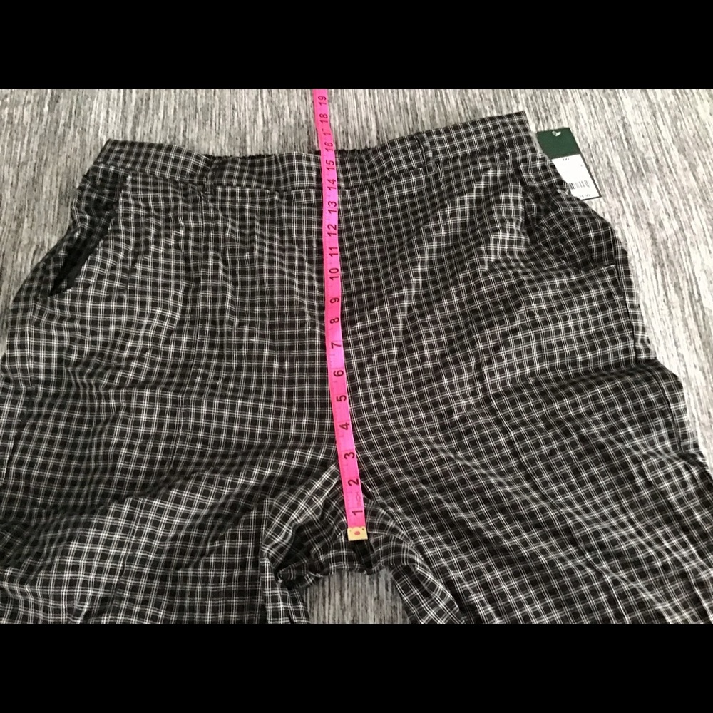Women’s Slacks - Picture 3 of 9